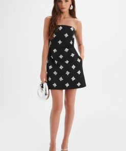 Shoptaki.shopf00a82e841 1